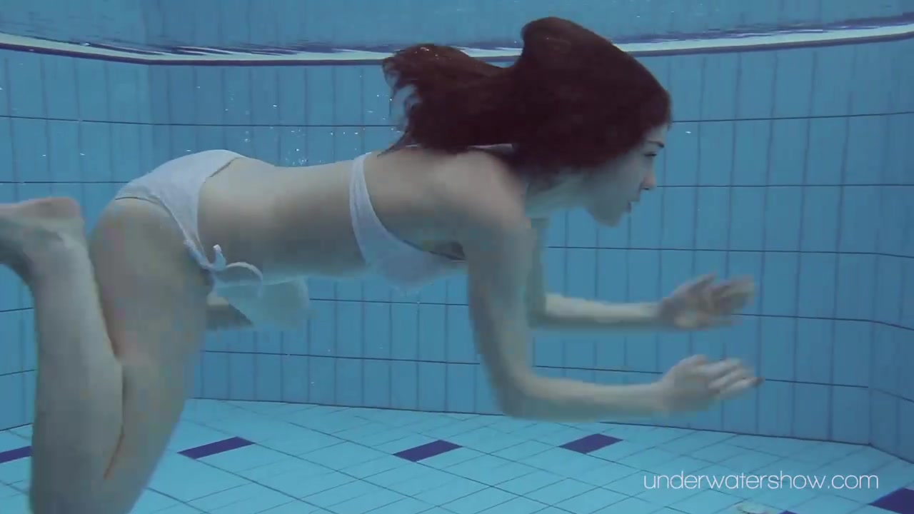 Solo female porn with alluring lady-love from Underwater Show Free Porn Videos | BestPornHubs.