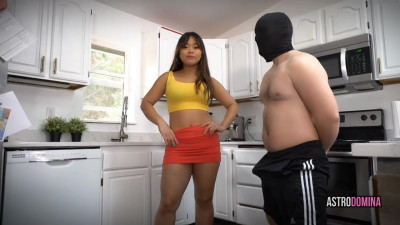 Verified Amateurs featuring AstroDomina's feet scene