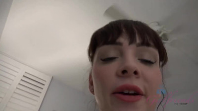 Tender Aliya's pussy licking scene