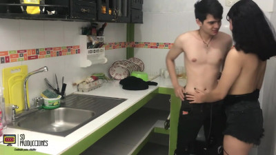 Watch tireless MAFELAGOANDCARLO's scene