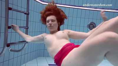 Lenka's underwatershow smut