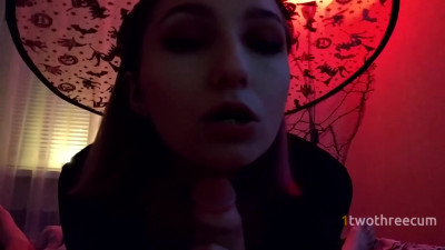 Halloween sex with sneaky 1twothreecum from Verified Amateurs