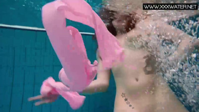 Explosive Liza at underwatershow xxx