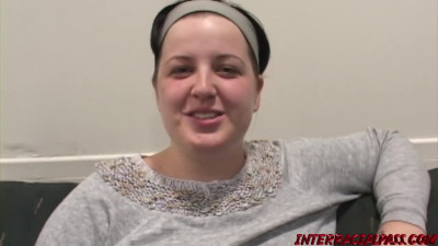 Watch flirtatious Staci Thorn and Boz's dirt